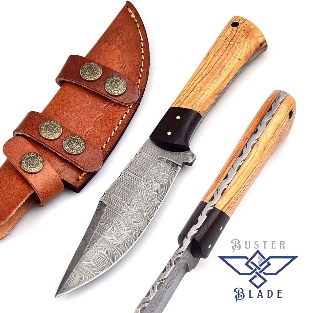 Damascus Hunting Knife with Olive Wenge Wood 226